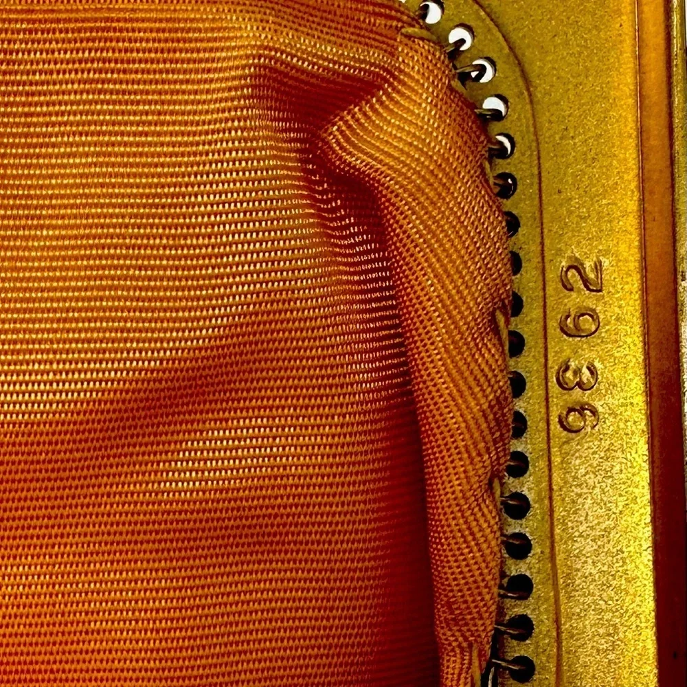 1940-50s Mesh Whiting & Davis Hand Bag w/ Mirror​​​ - Picture 3 of 8